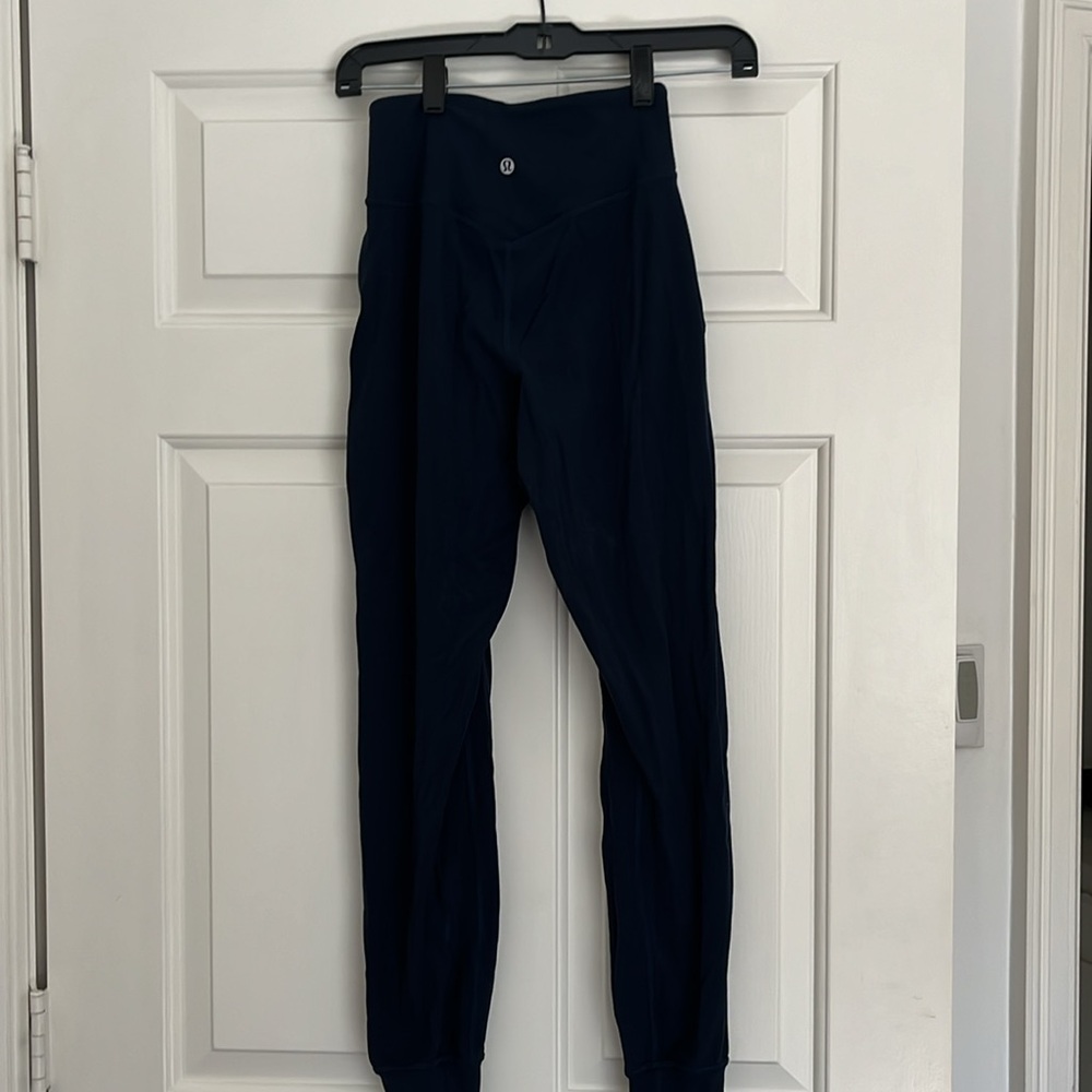 Lululemon Align Joggers - Picture 2 of 4